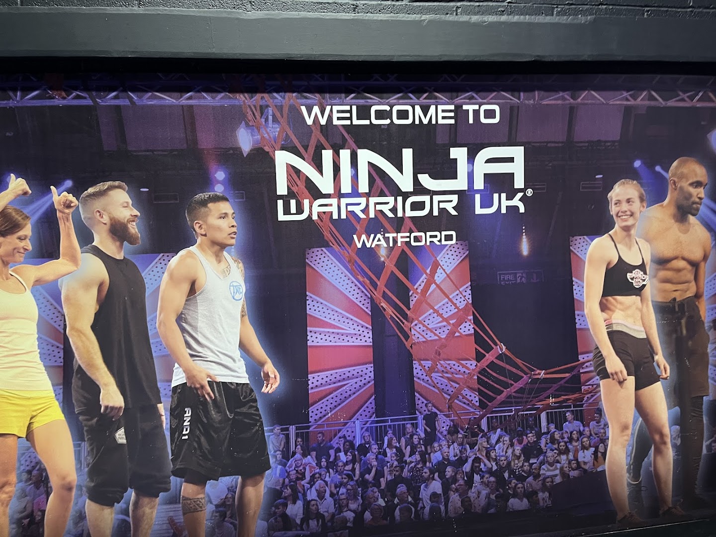 Exciting welcome display at Ninja Warrior UK Watford with active participants